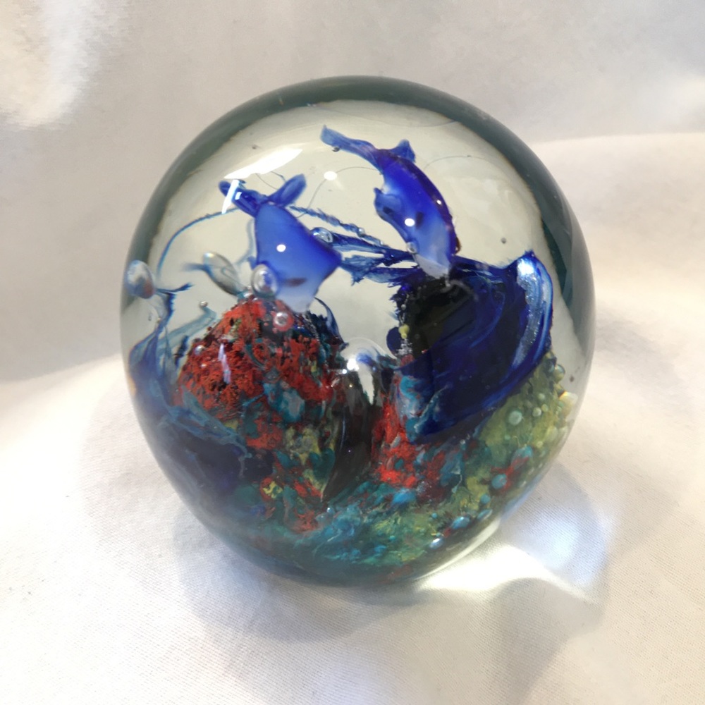 Vintage Art Glass Hand‎ Blown Blue Fish Paperweight